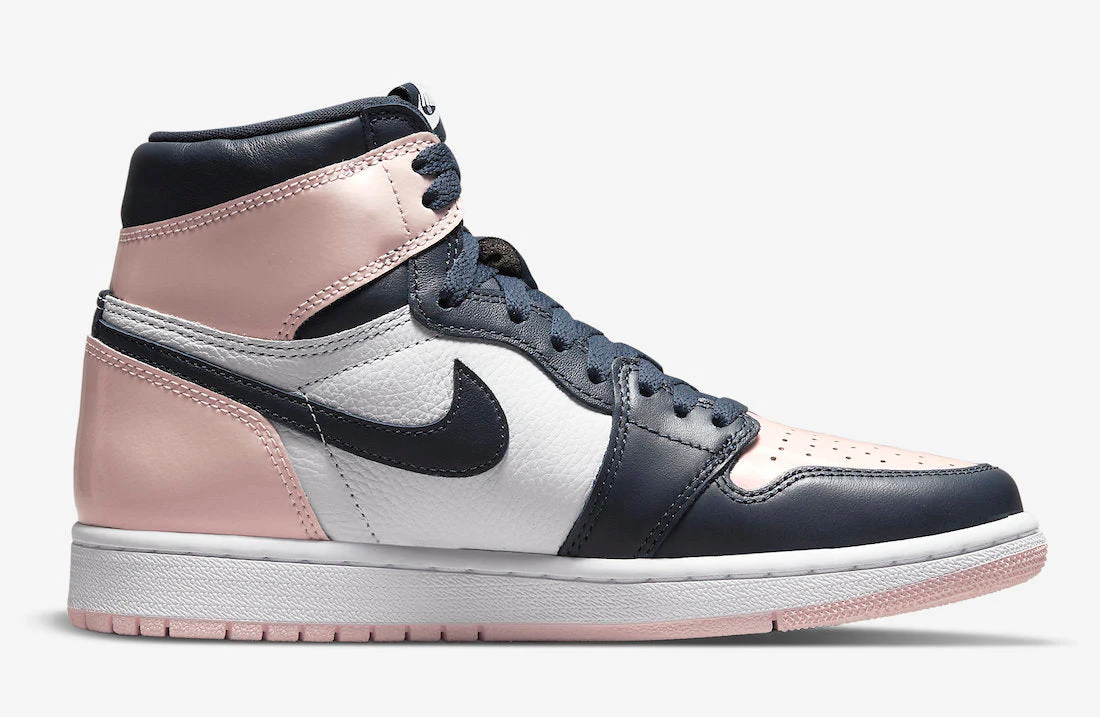 Wmns Air Jordan 1 Retro High OG SE 'Atmosphere' DD9335-641