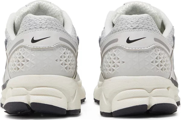 Nike Zoom Vomero 5 Photon Dust Metallic Silver