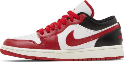 Wmns Air Jordan 1 Low Reverse Black Toe DC0774-160