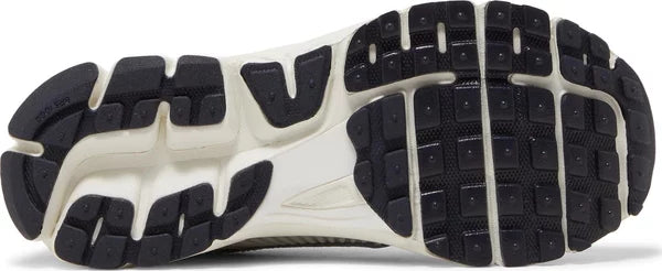 Nike Zoom Vomero 5 Photon Dust Metallic Silver