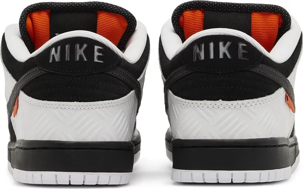 Nike SB Dunk Low TIGHTBOOTH FD2629-100