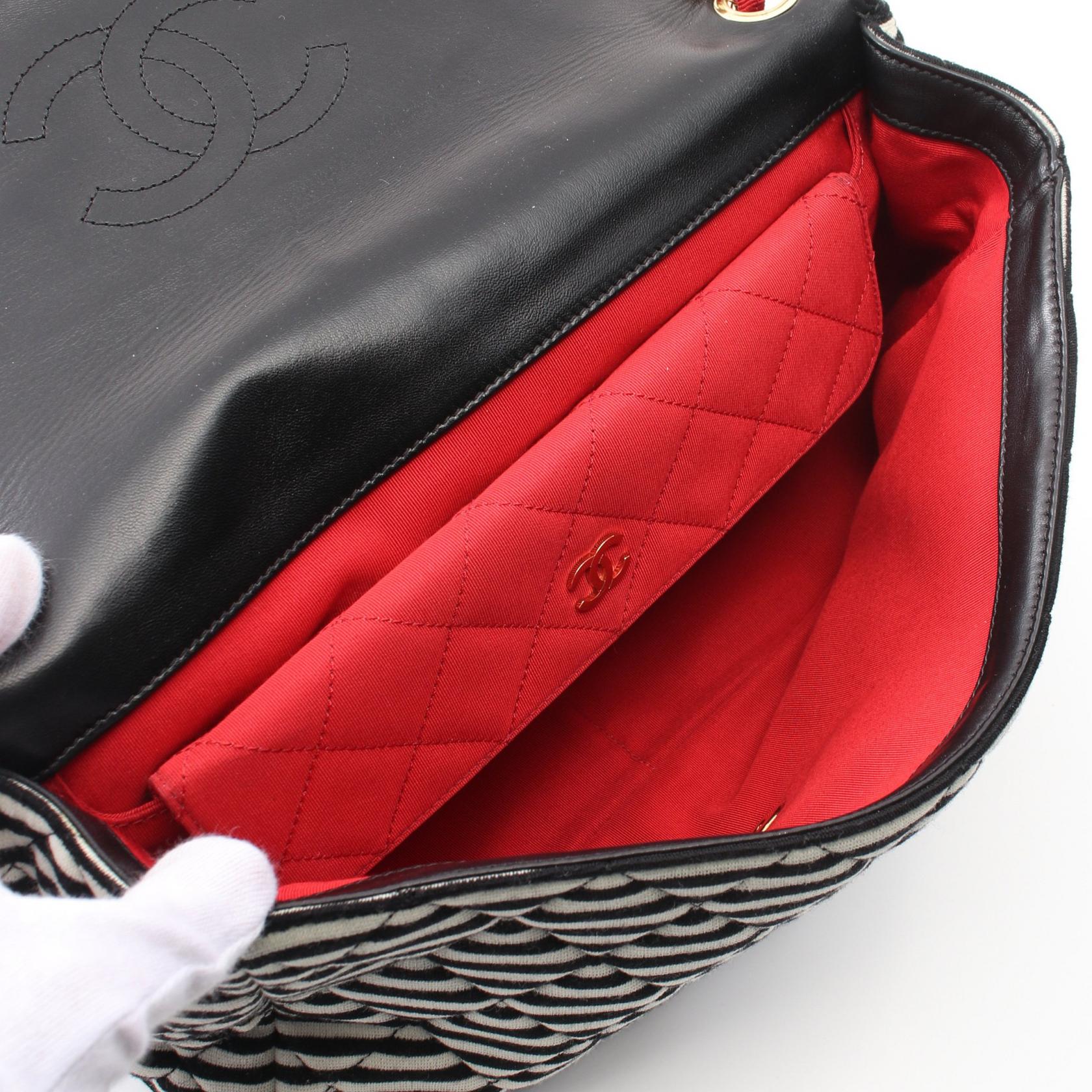 Chanel Matelasse Leather Fabric Shoulder Bag A92051