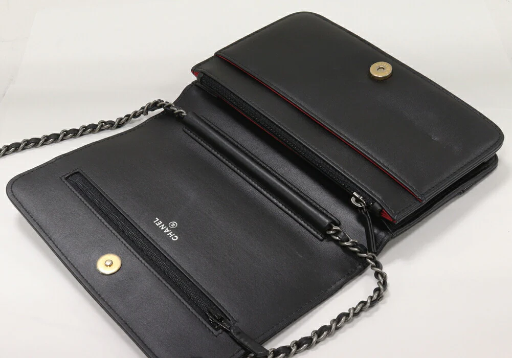 Chanel Chain Shoulder Bag Black Silver A84389
