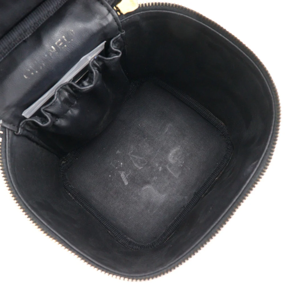 Chanel Caviar Vanity Handbag A01998