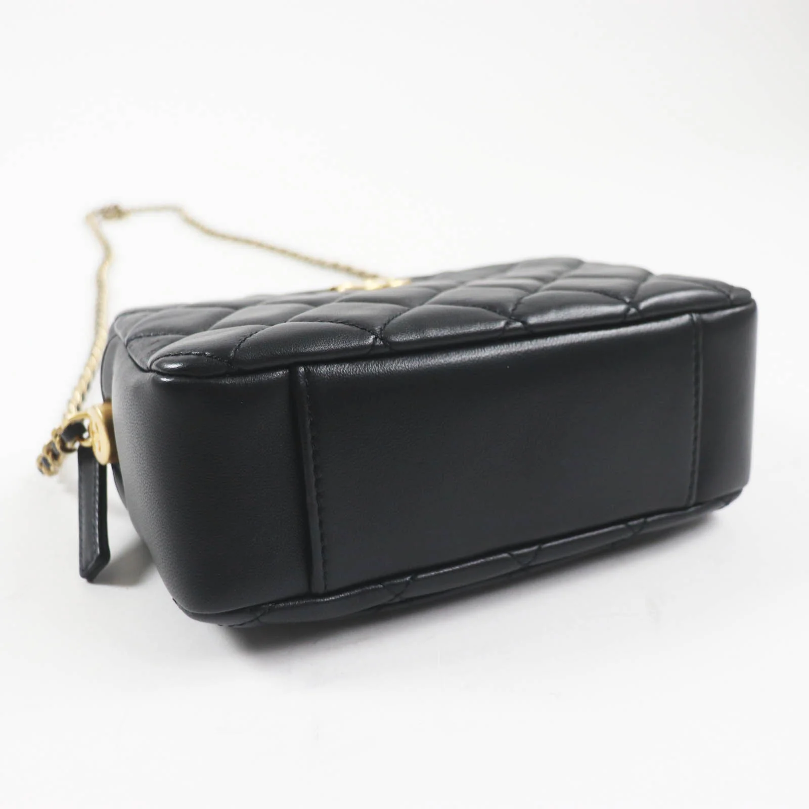Chanel Lambskin Matrasse Camera Bag AS3258