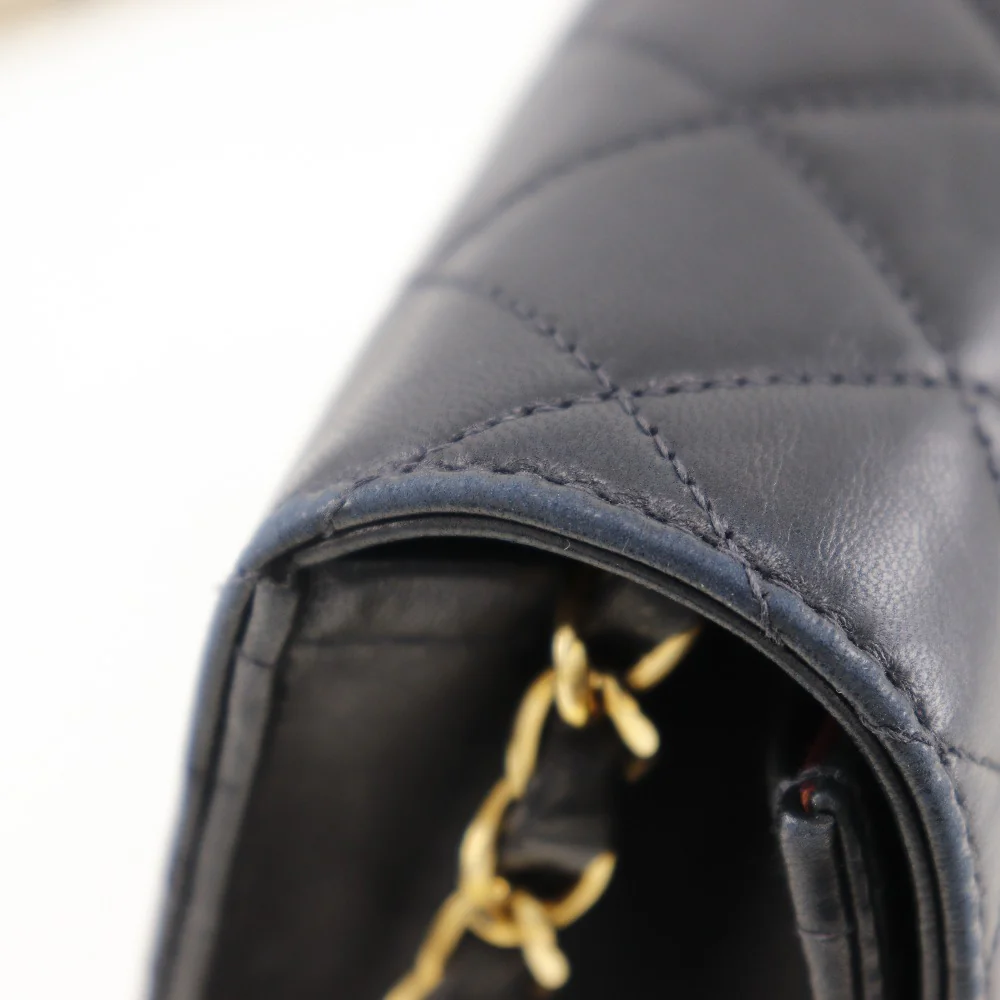Chanel Lambskin Chain Shoulder Bag Black