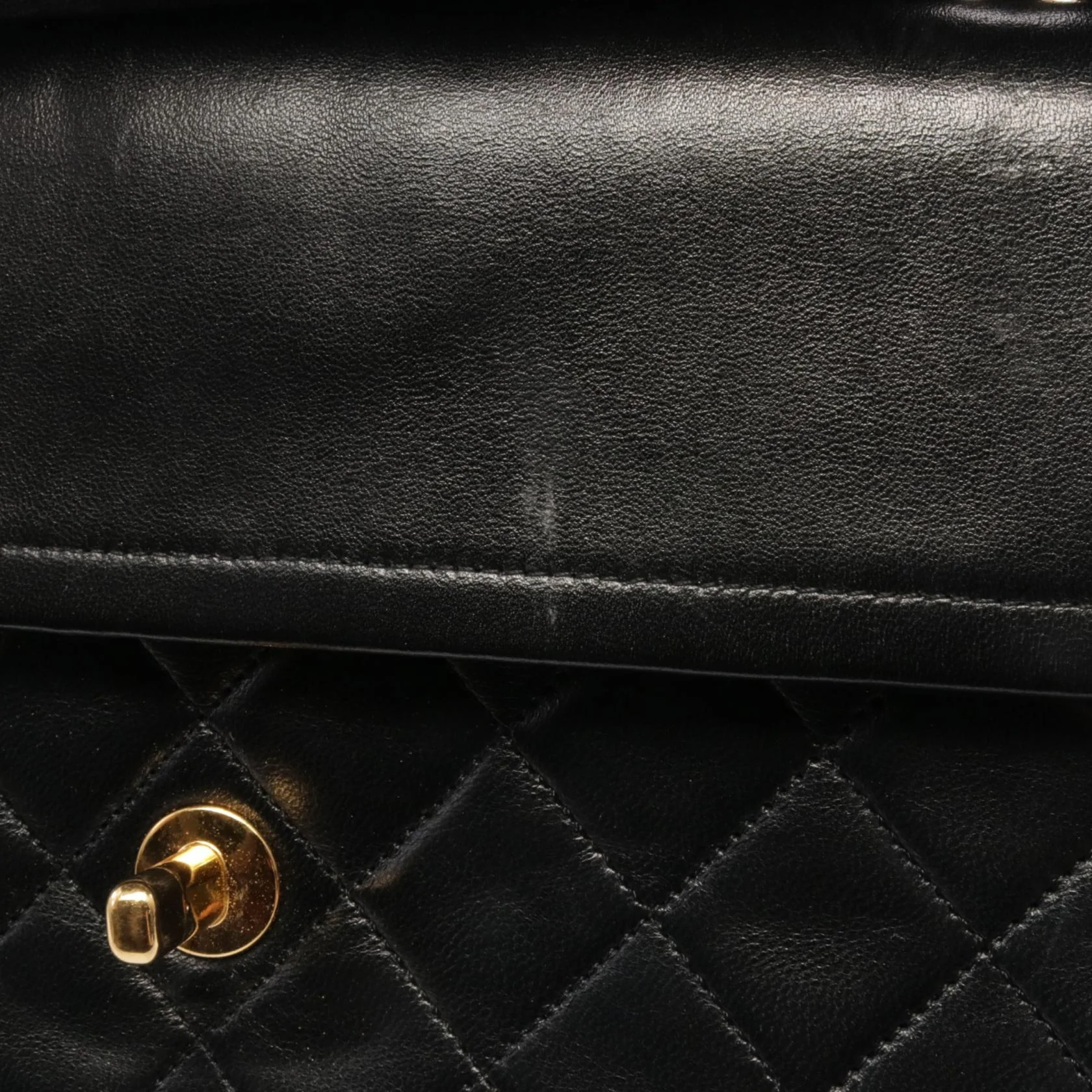 Chanel Lambskin Matelasse Flap Bag A01112