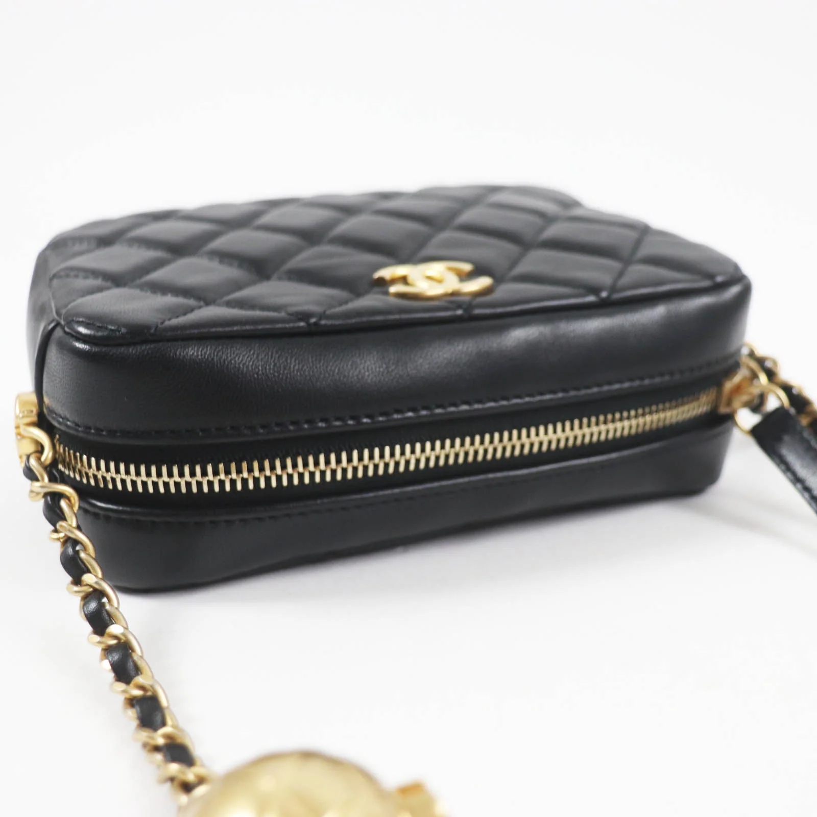 Chanel Lambskin Matrasse Camera Bag AS3258