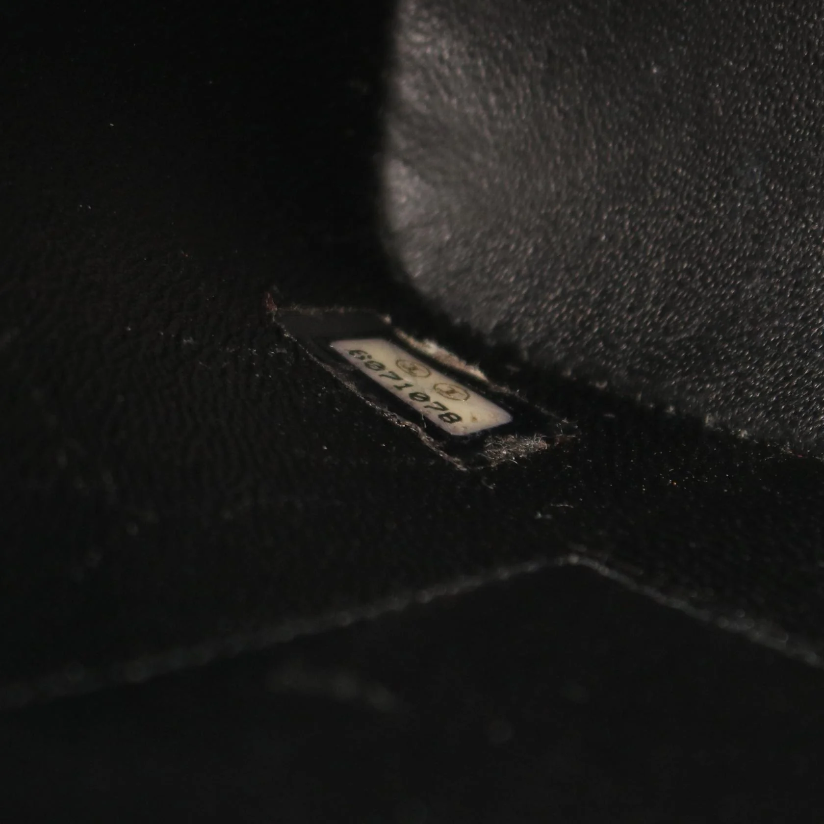 Chanel Leather Reissue Tote Bag Black A01804