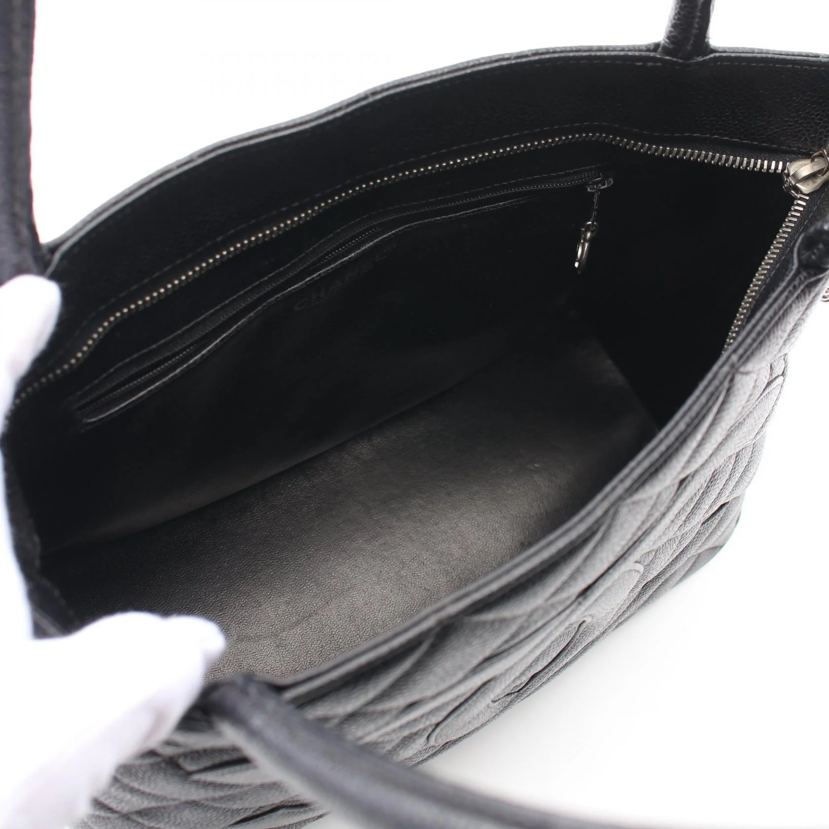 Chanel Leather Reissue Tote Bag Black A01804