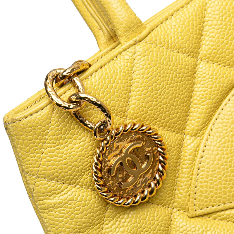 Chanel Caviar Skin Matelasse Tote Bag A01804