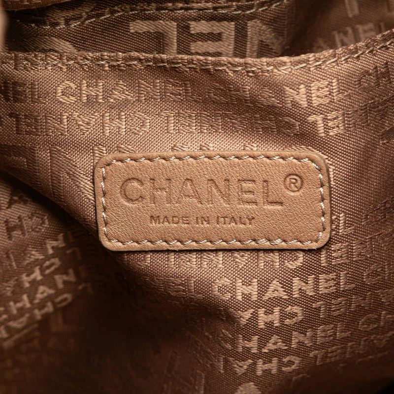 Chanel Caviar Skin Chocolate Bar Handbag