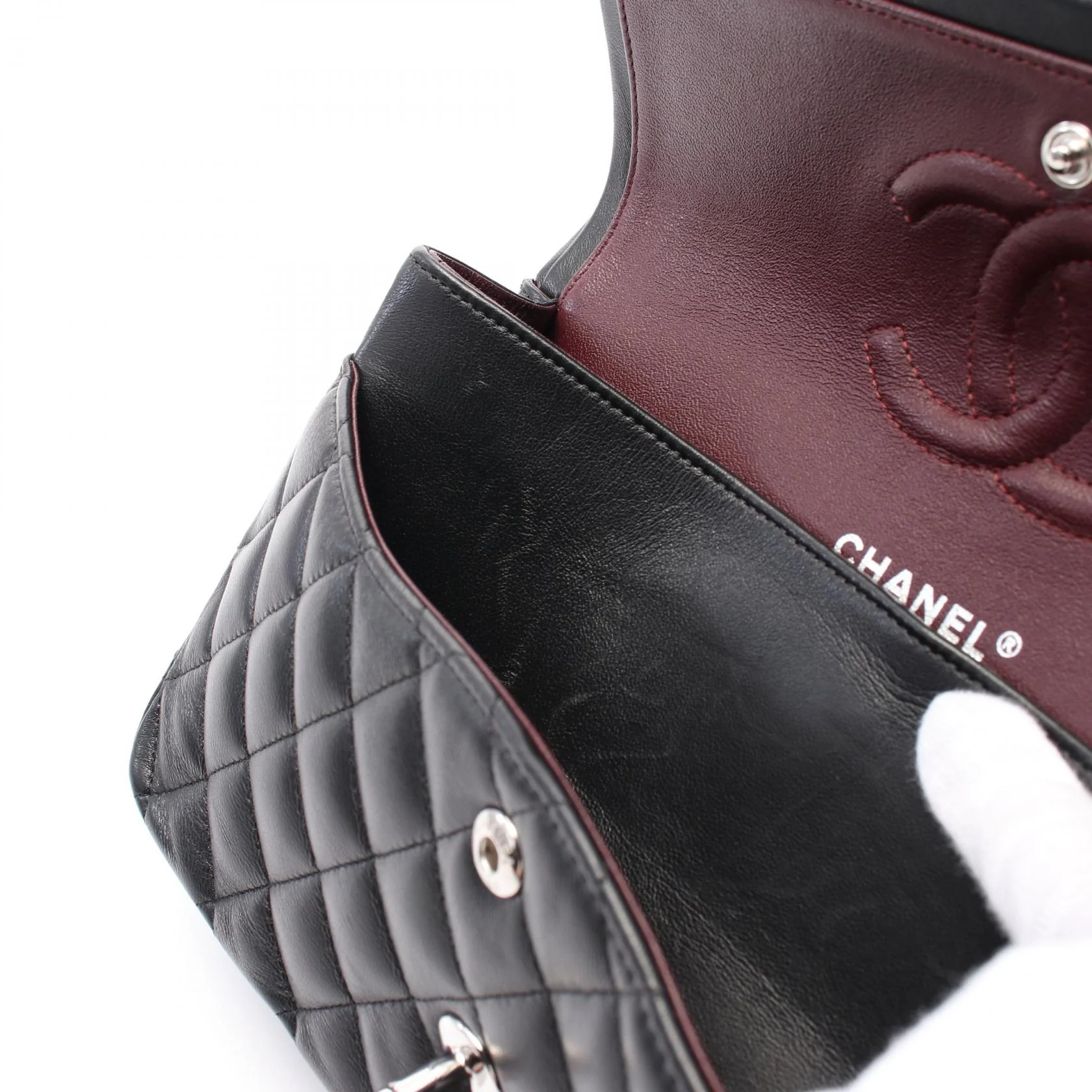 Chanel Leather Matelasse W Flap Shoulder Bag A01112