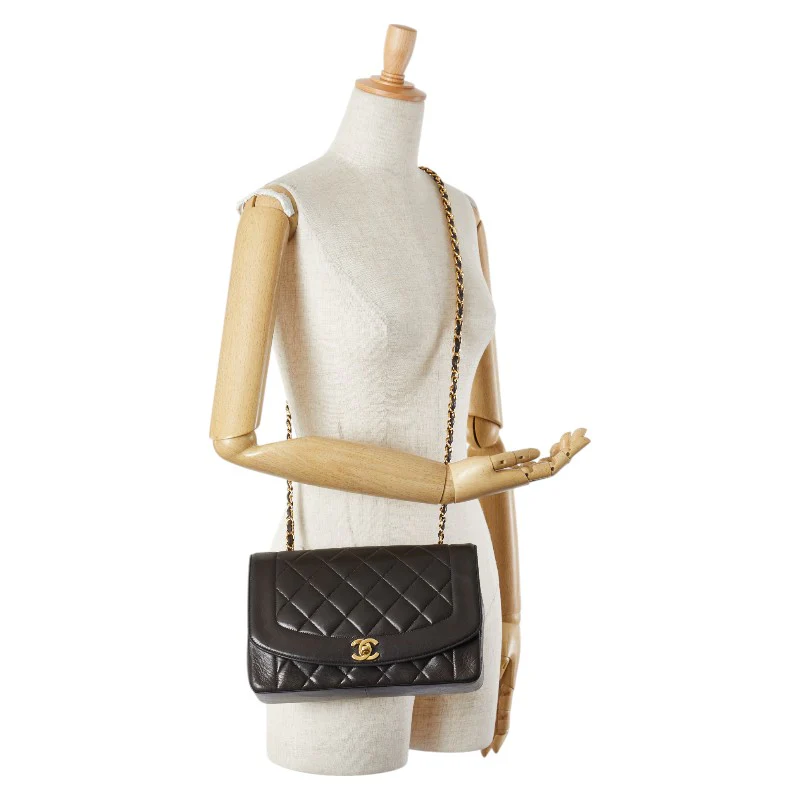 Chanel Matelasse Diana Chain Shoulder Bag