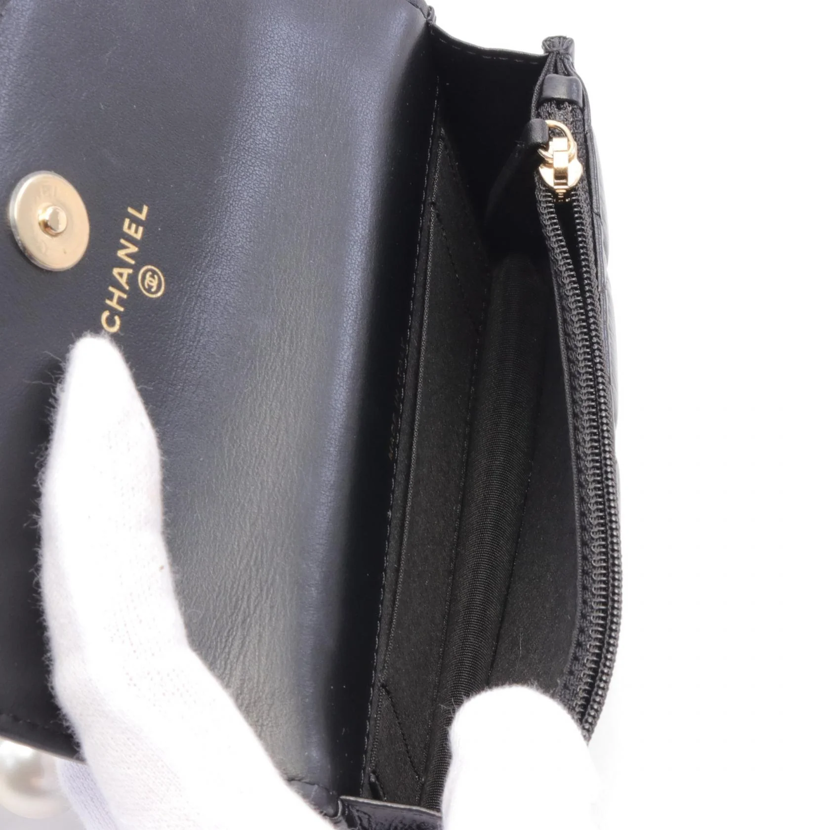 Chanel Matelasse Pearl Chain Shoulder Bag Black