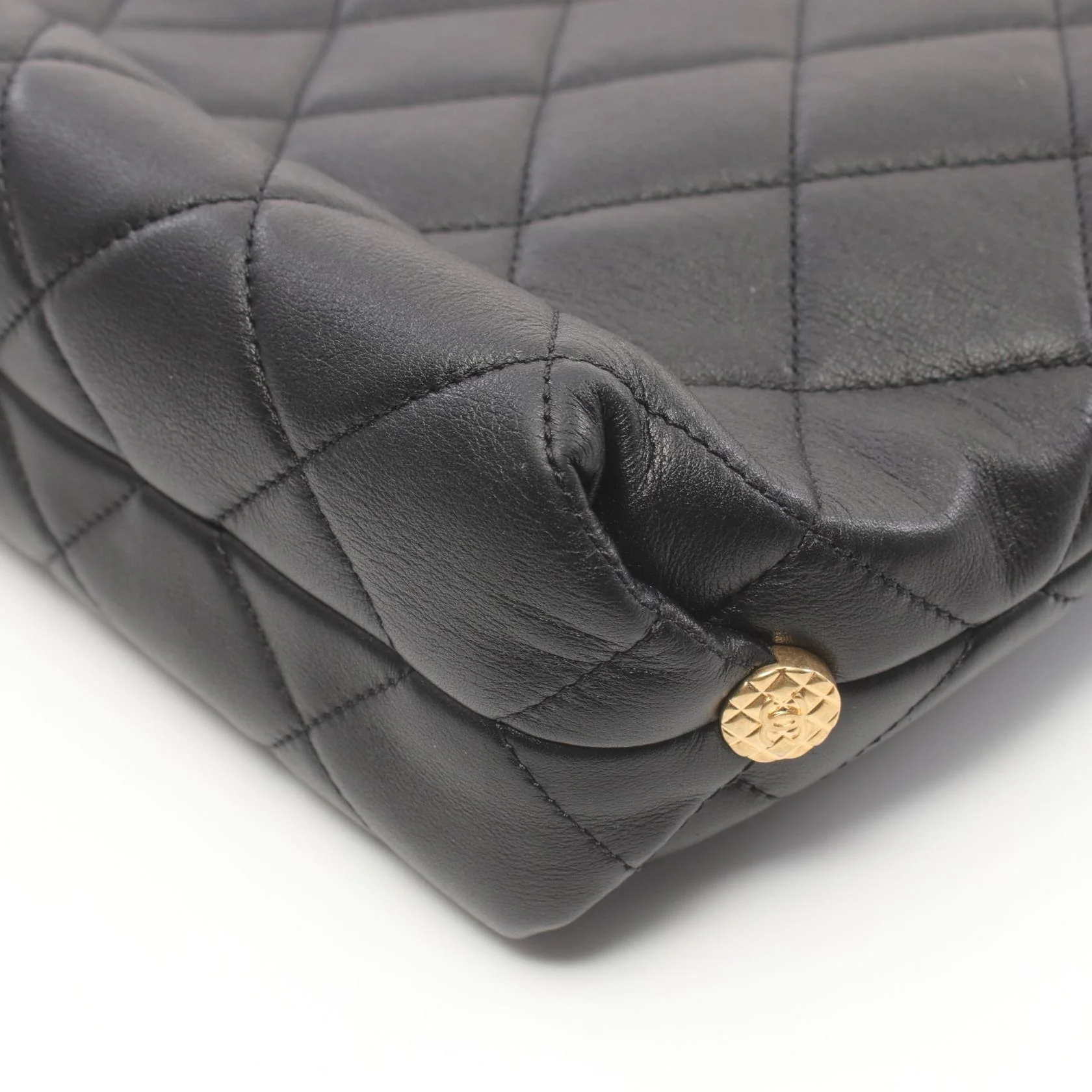 Chanel Matelasse Leather Tote Bag AS4488