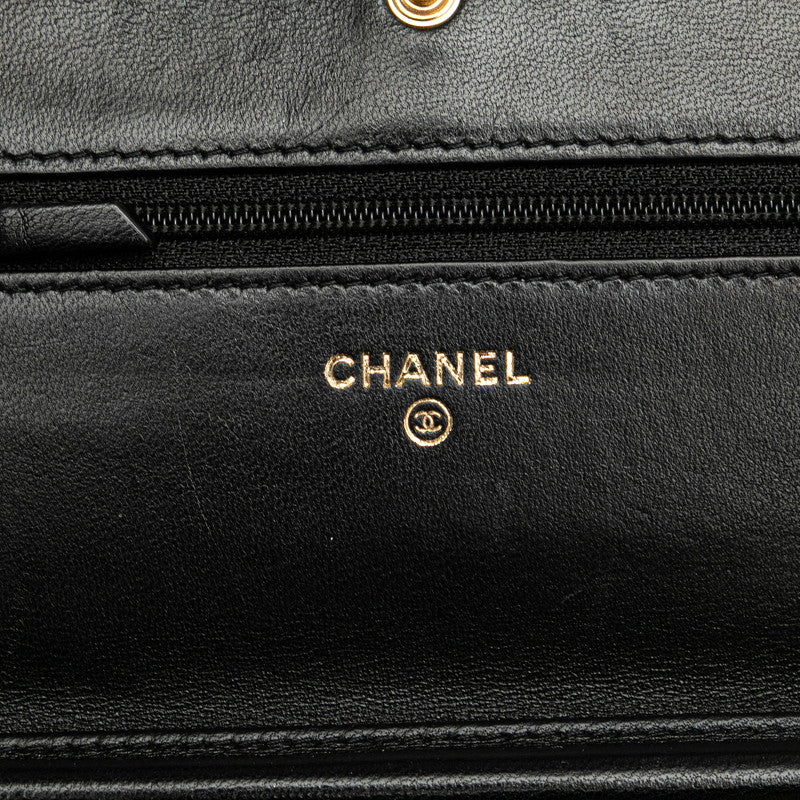 Chanel Matelasse Lambskin Chain Shoulder Wallet Bag