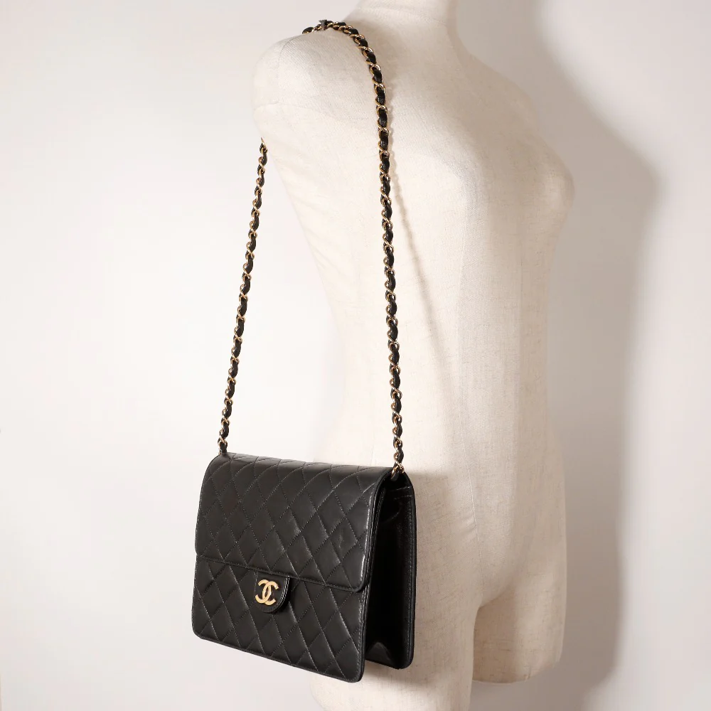 Chanel Lambskin Chain Shoulder Bag Black