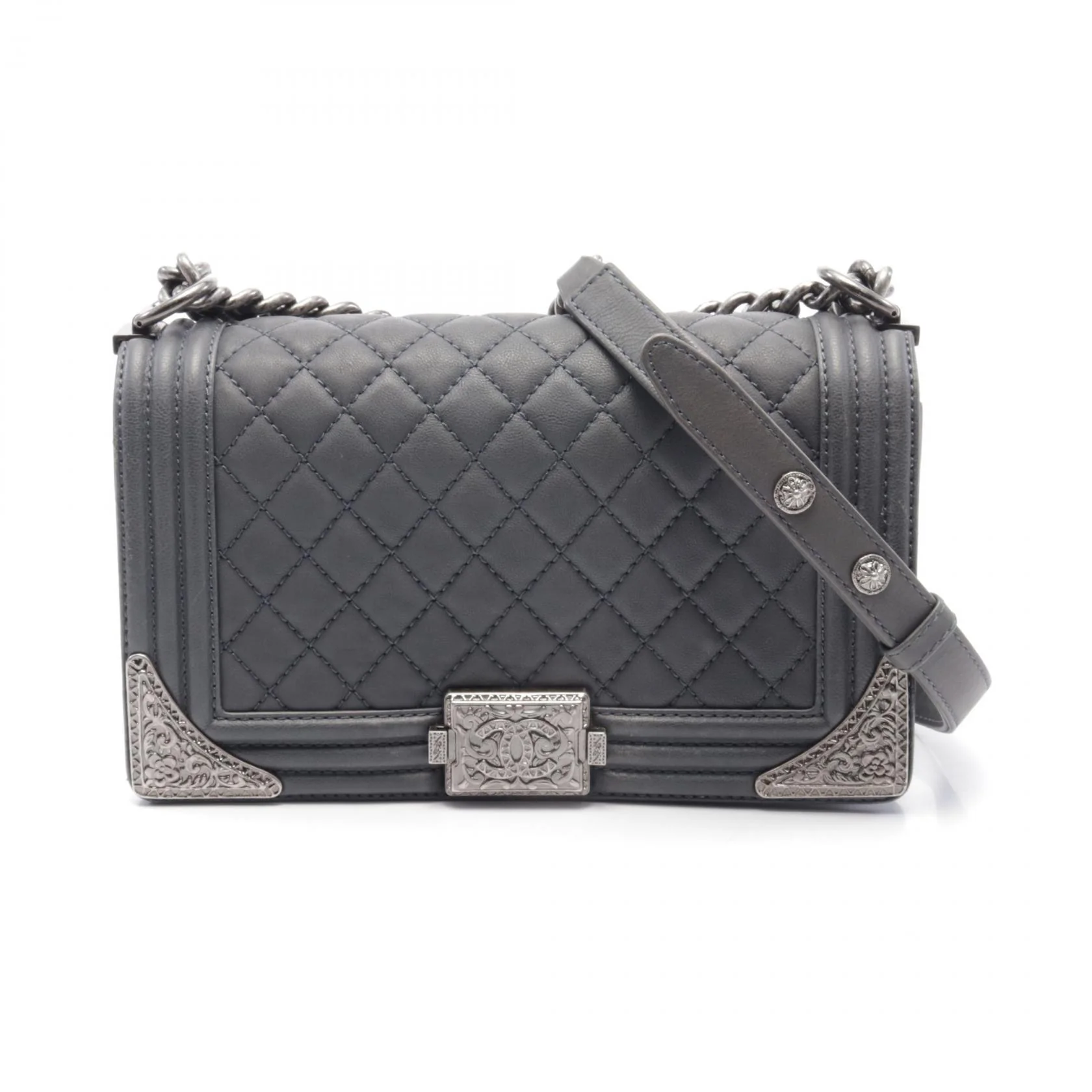 Chanel Boy Leather Shoulder Bag A67086