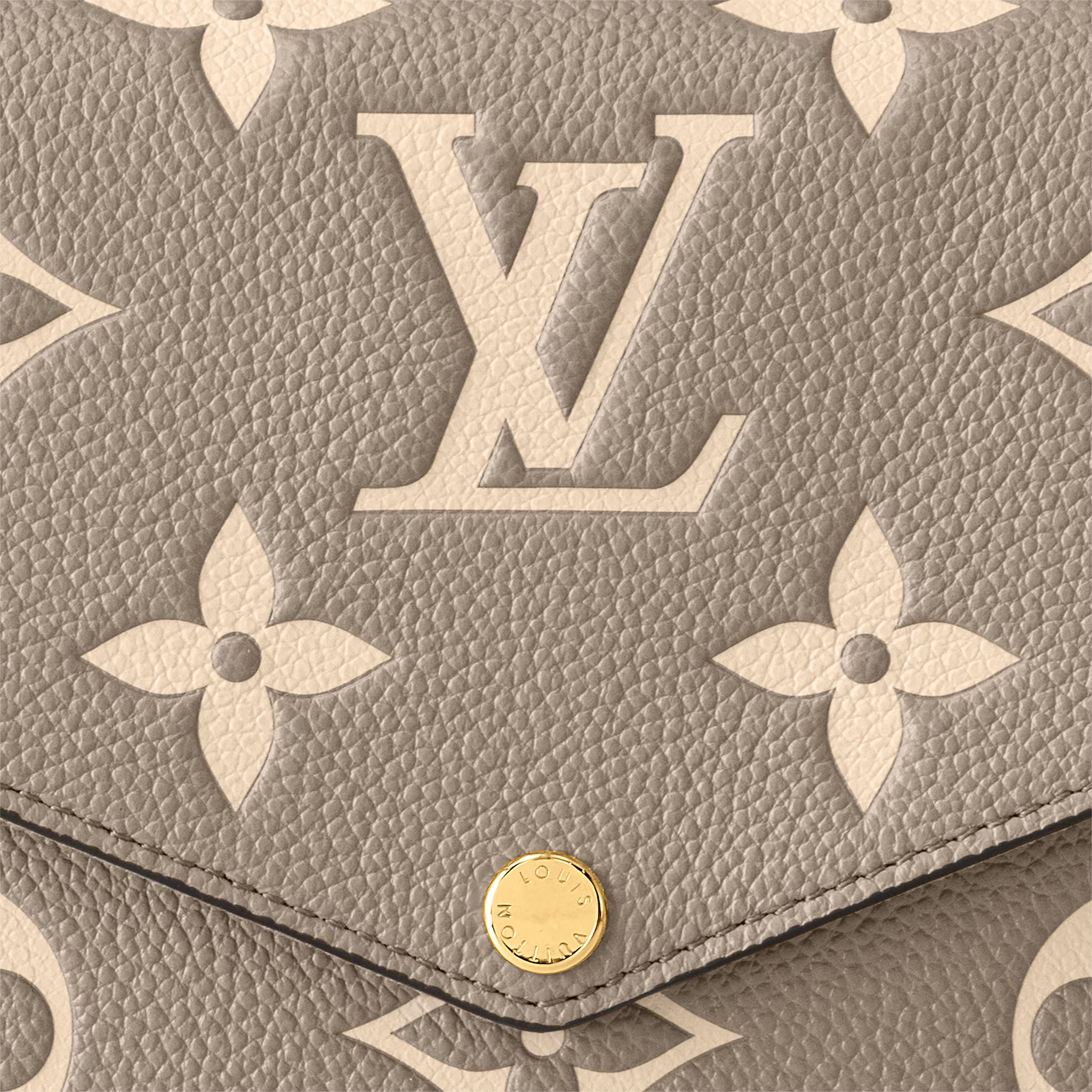 F��licie Pochette