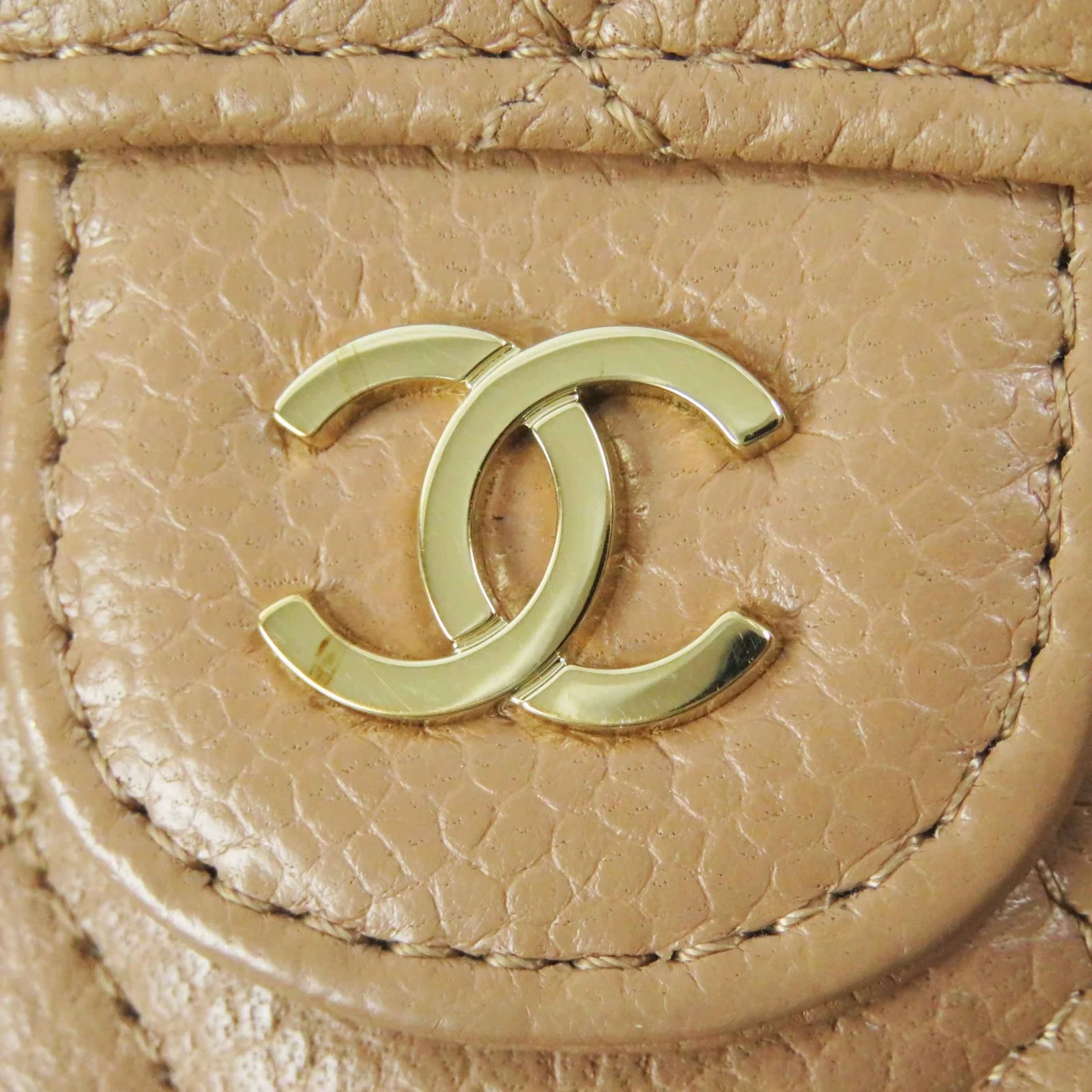 Chanel iPhone 14 Pro Caviar Skin Case with Chain