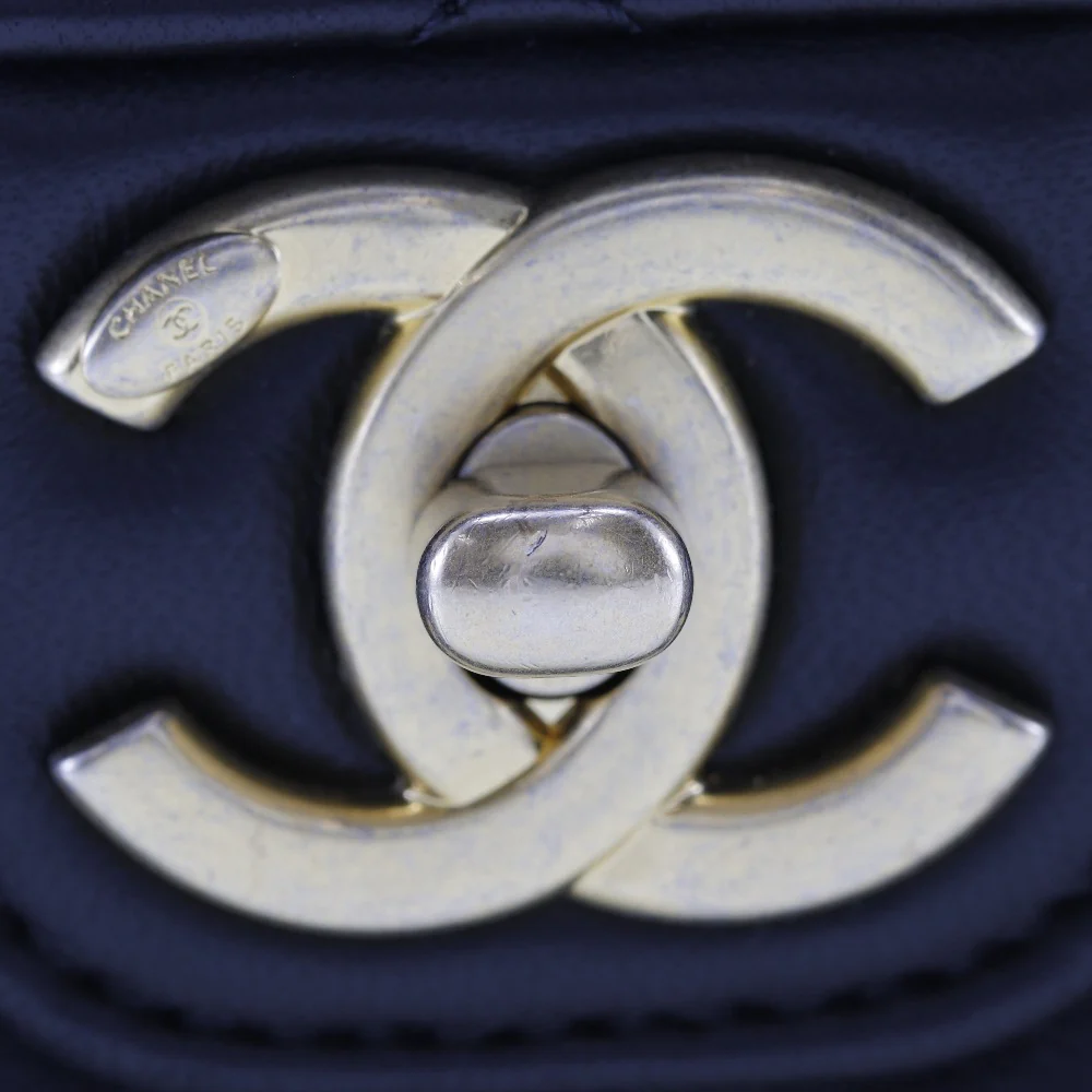 Chanel Matelasse Shoulder Bag Black