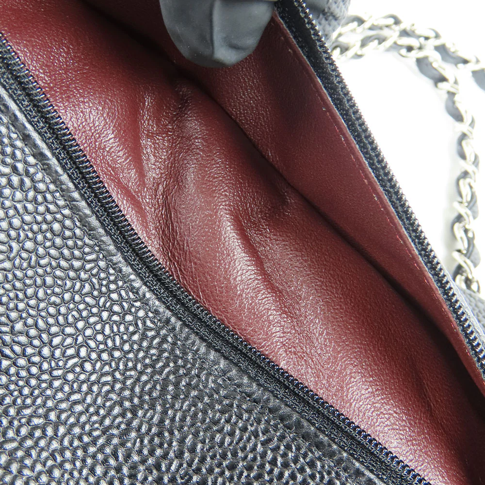 Chanel Leather Shoulder Bag Matrasse 25 A01112