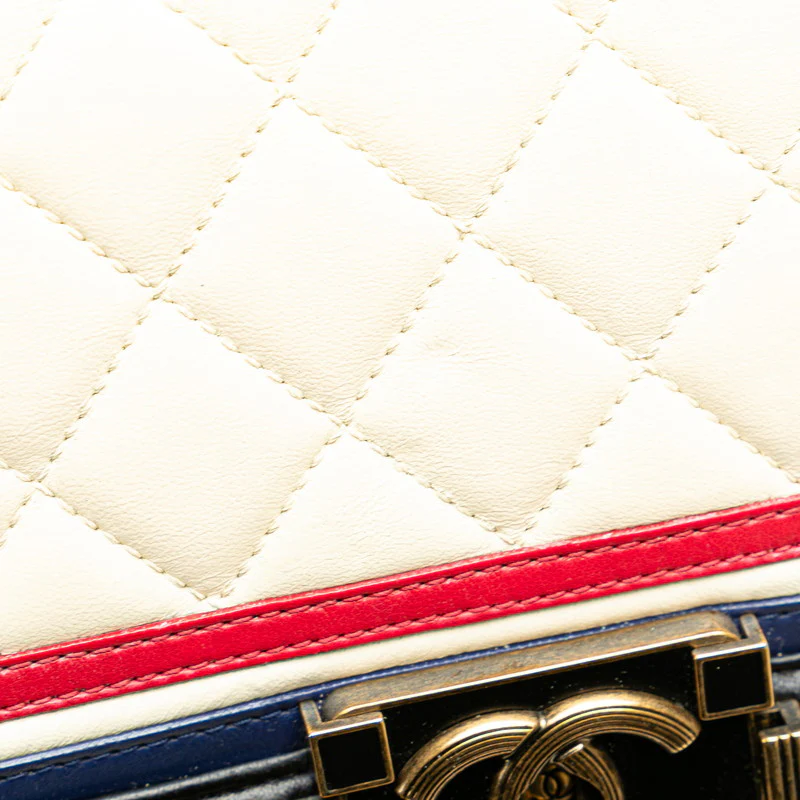 Chanel Boy 25 Lambskin Chain Shoulder Bag