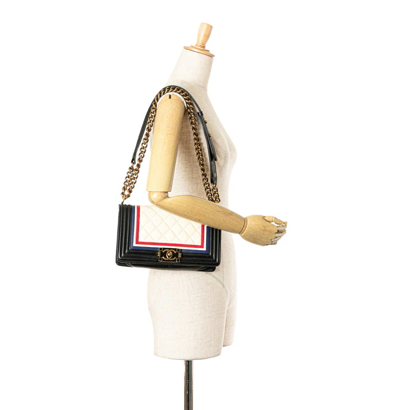 Chanel Boy 25 Lambskin Chain Shoulder Bag