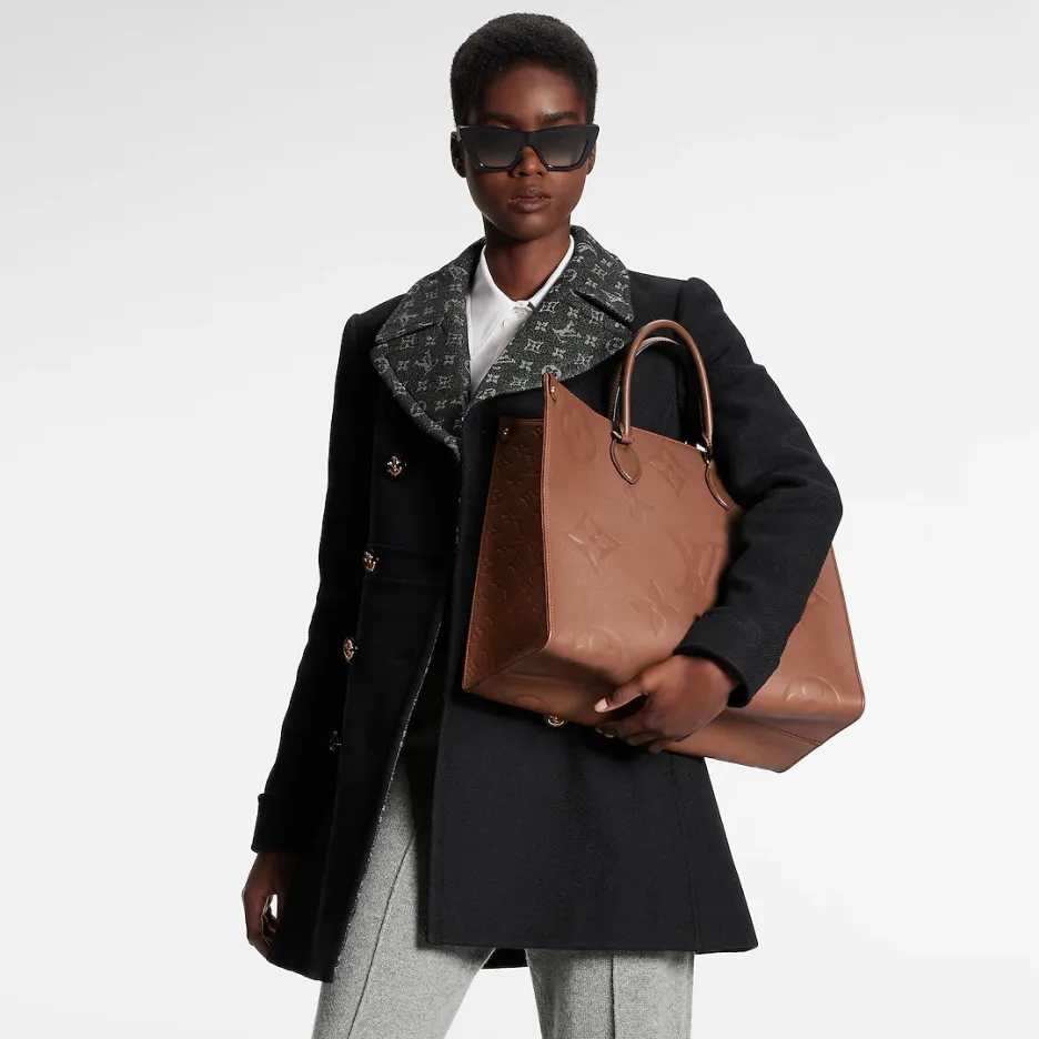 M44925 ONTHEGO GM Poche felli