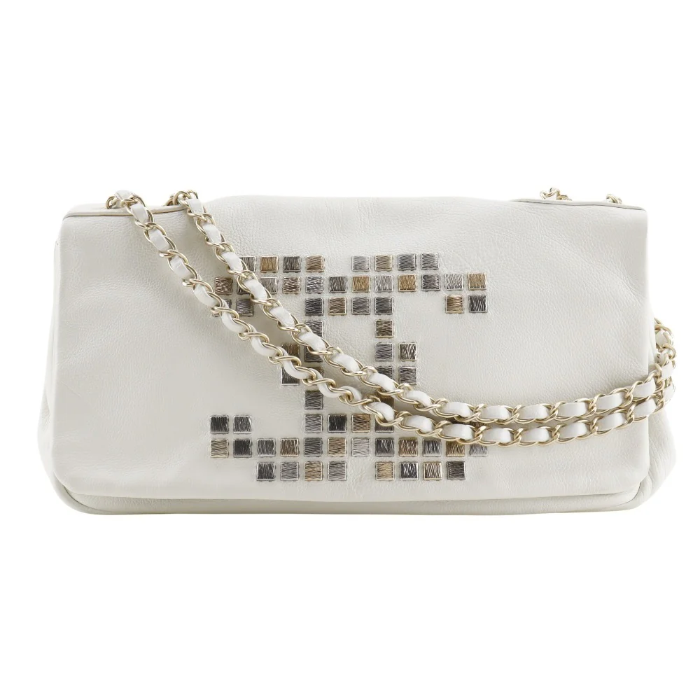 Chanel Lambskin Chain Shoulder Bag A46041