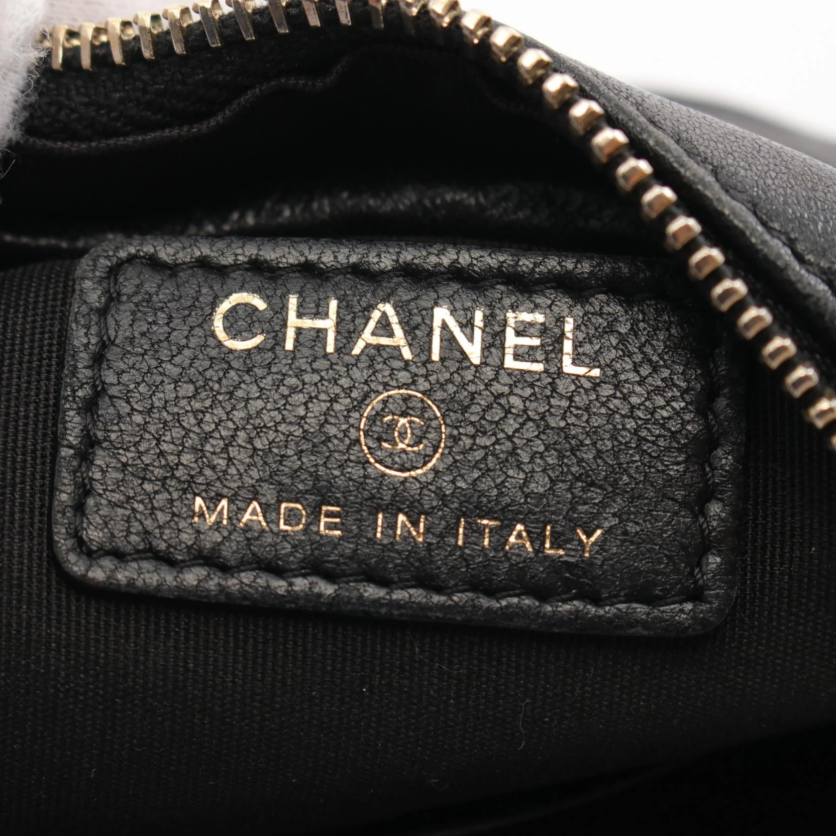 Chanel Lambskin Matelasse Charm Shoulder Bag A81620