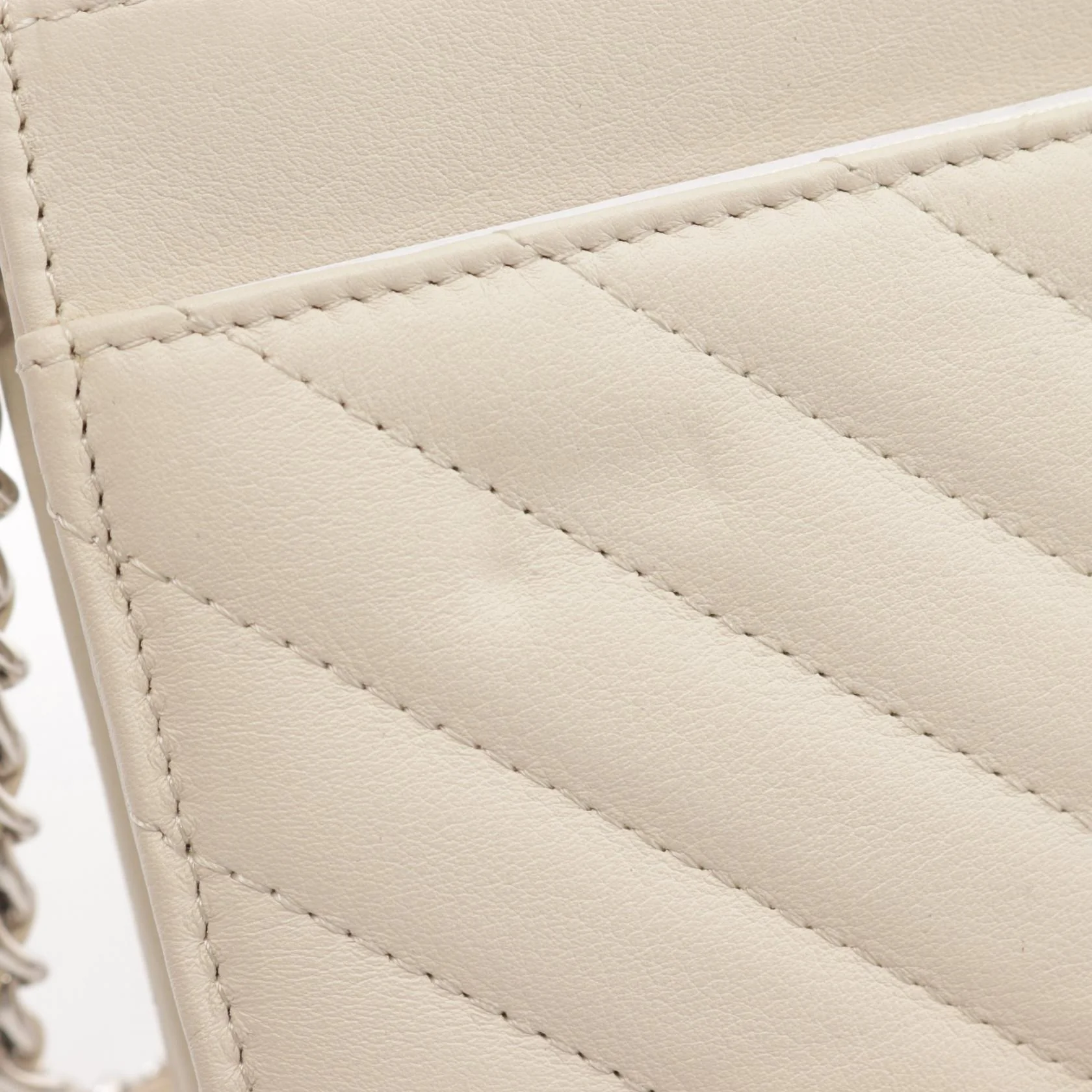 Chanel Chevron Leather Shoulder Bag A33814