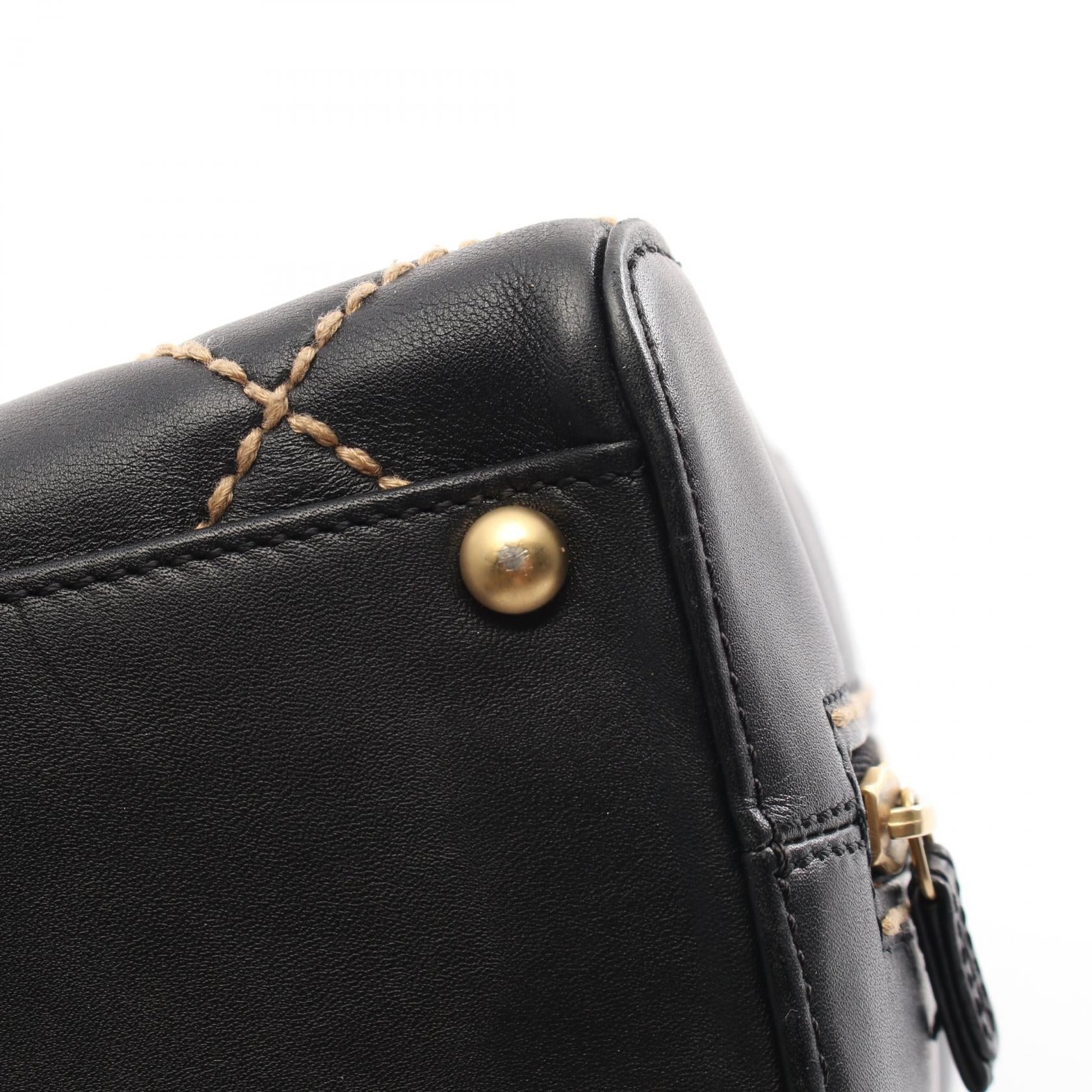 Chanel Wild Stitch Leather Handbag A18121