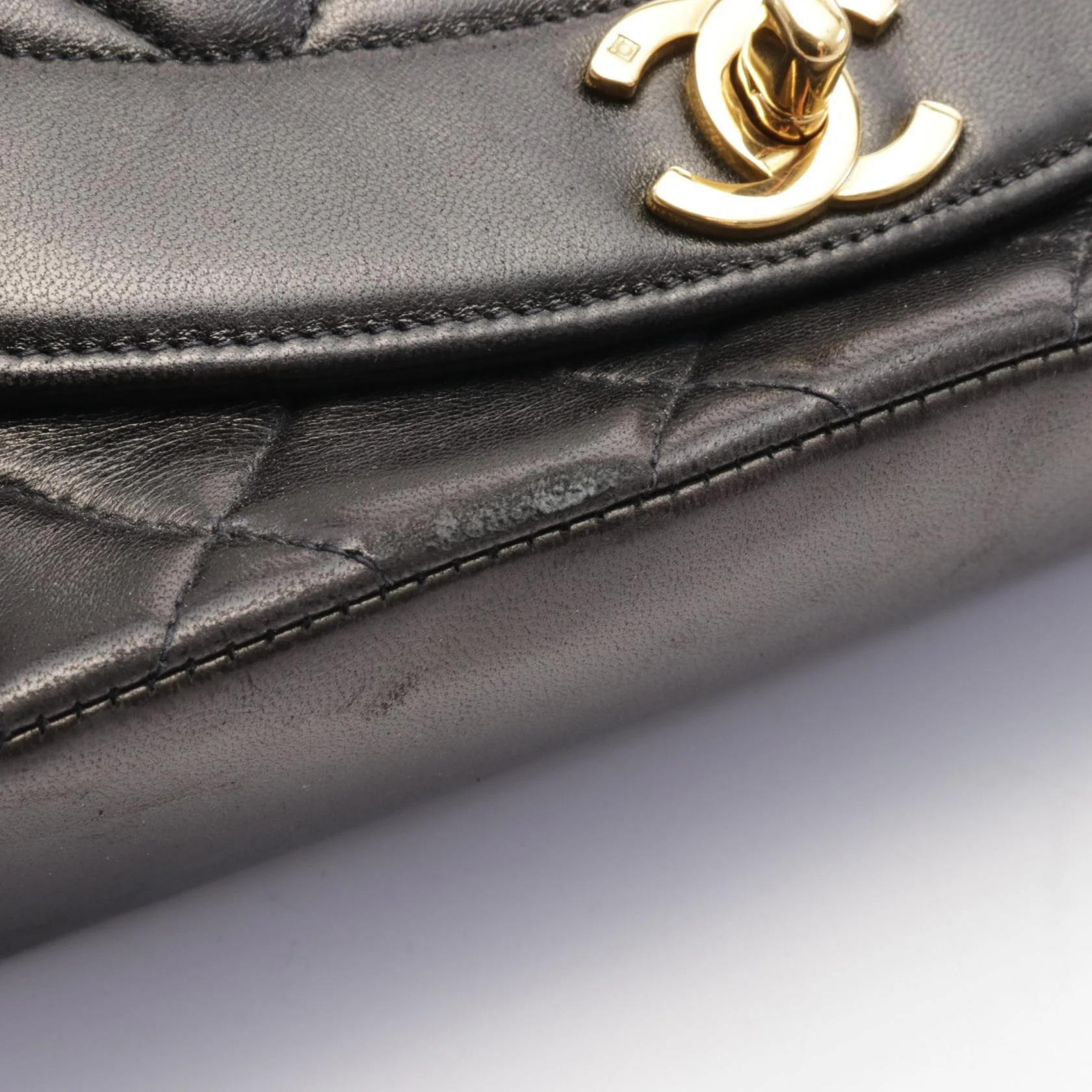 Chanel Diana Flap Lambskin Shoulder Bag Black