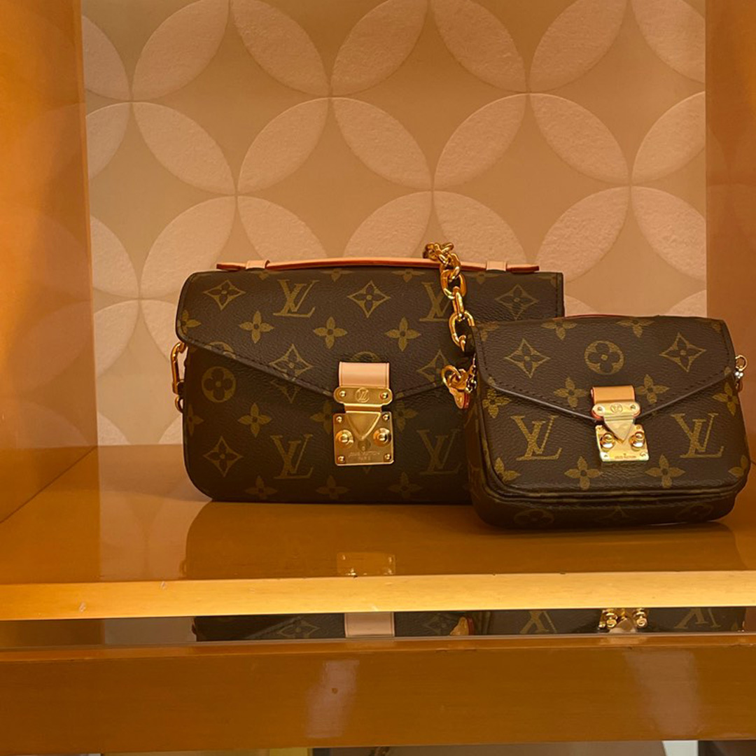 M46279 POCHETTE M��TIS EAST WEST