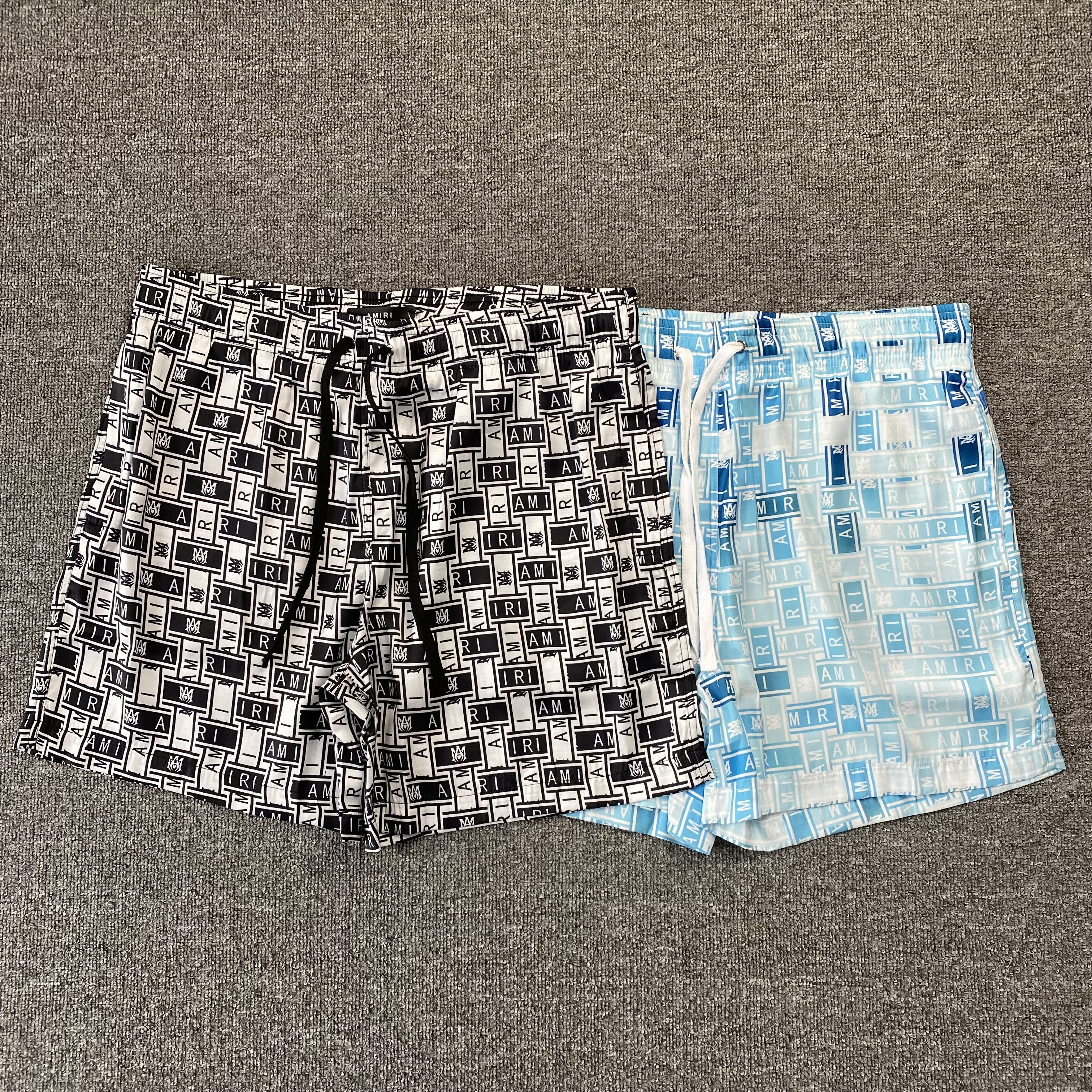 38_195 AMIRI Shorts