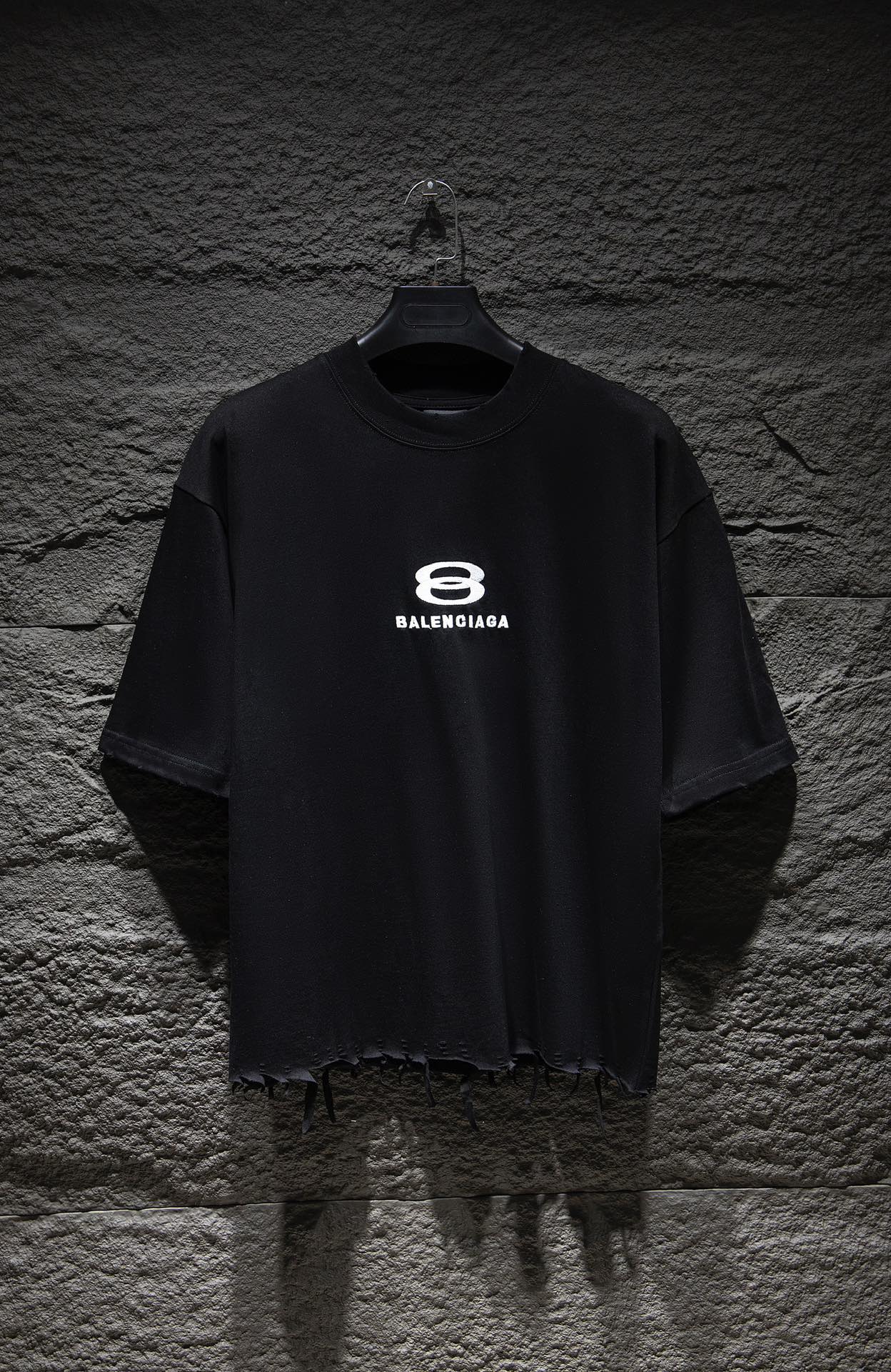 22_Balenciaga T-shirt