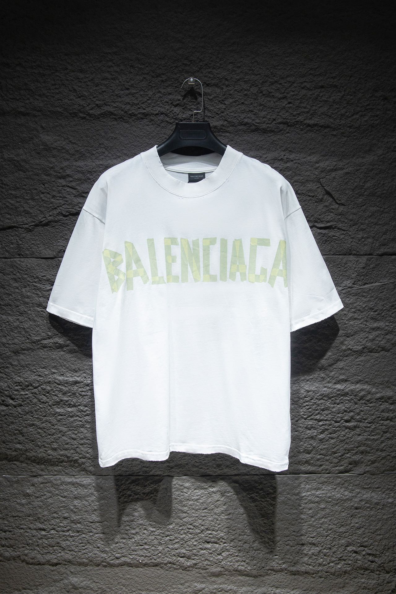 10_Balenciaga T-shirt