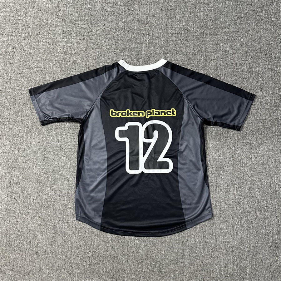 36_Broken Planet T-shirt