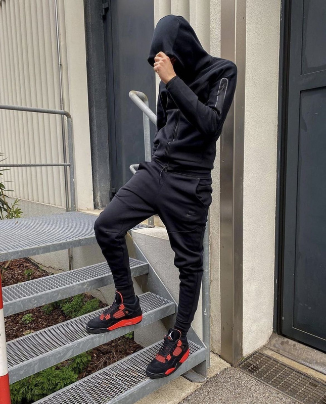 50_Nike Tracksuit