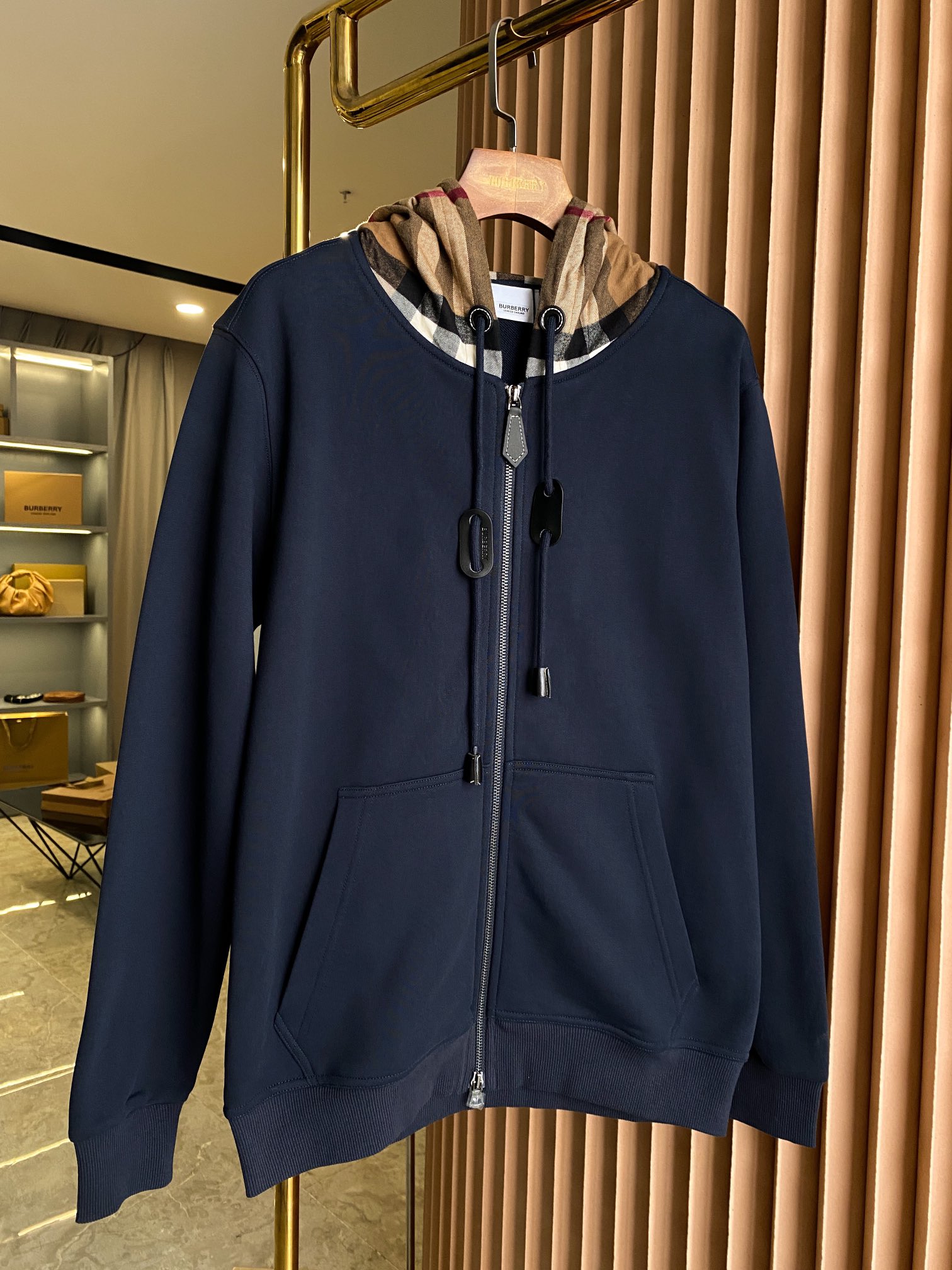 17_Burberry Jacket