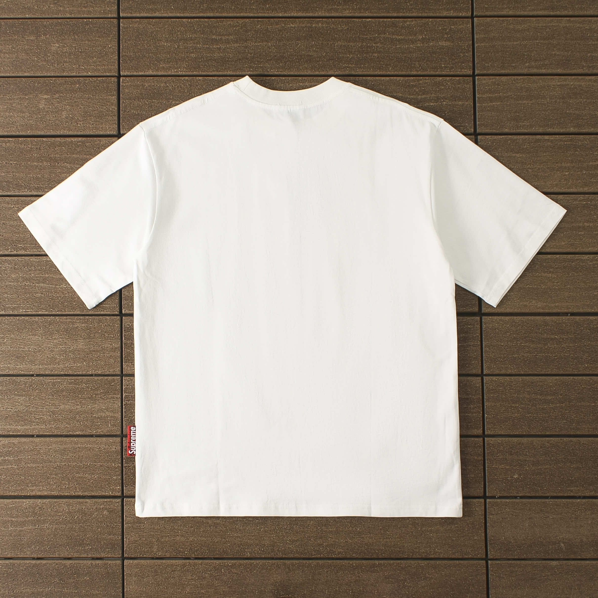 13_128 SUPREME T-SHIRT