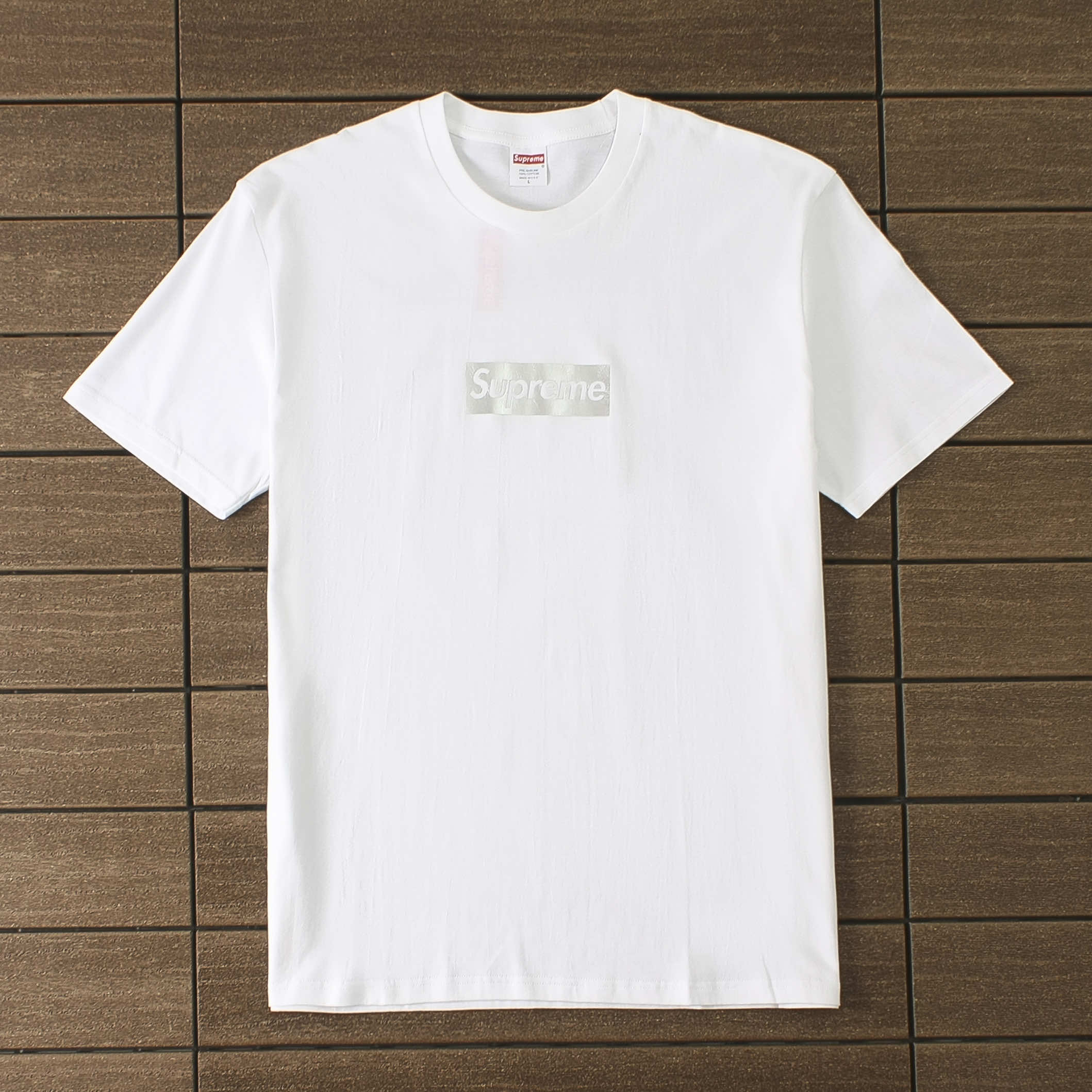 10_108 SUPREME T-SHIRT