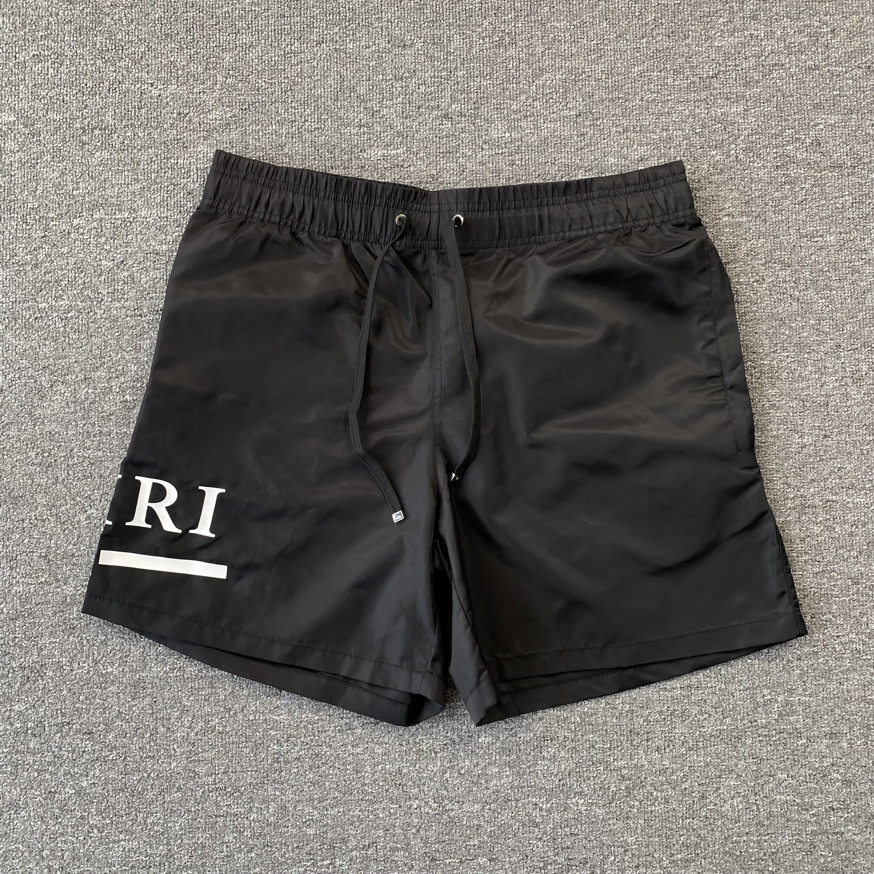 67_195 AMIRI Shorts