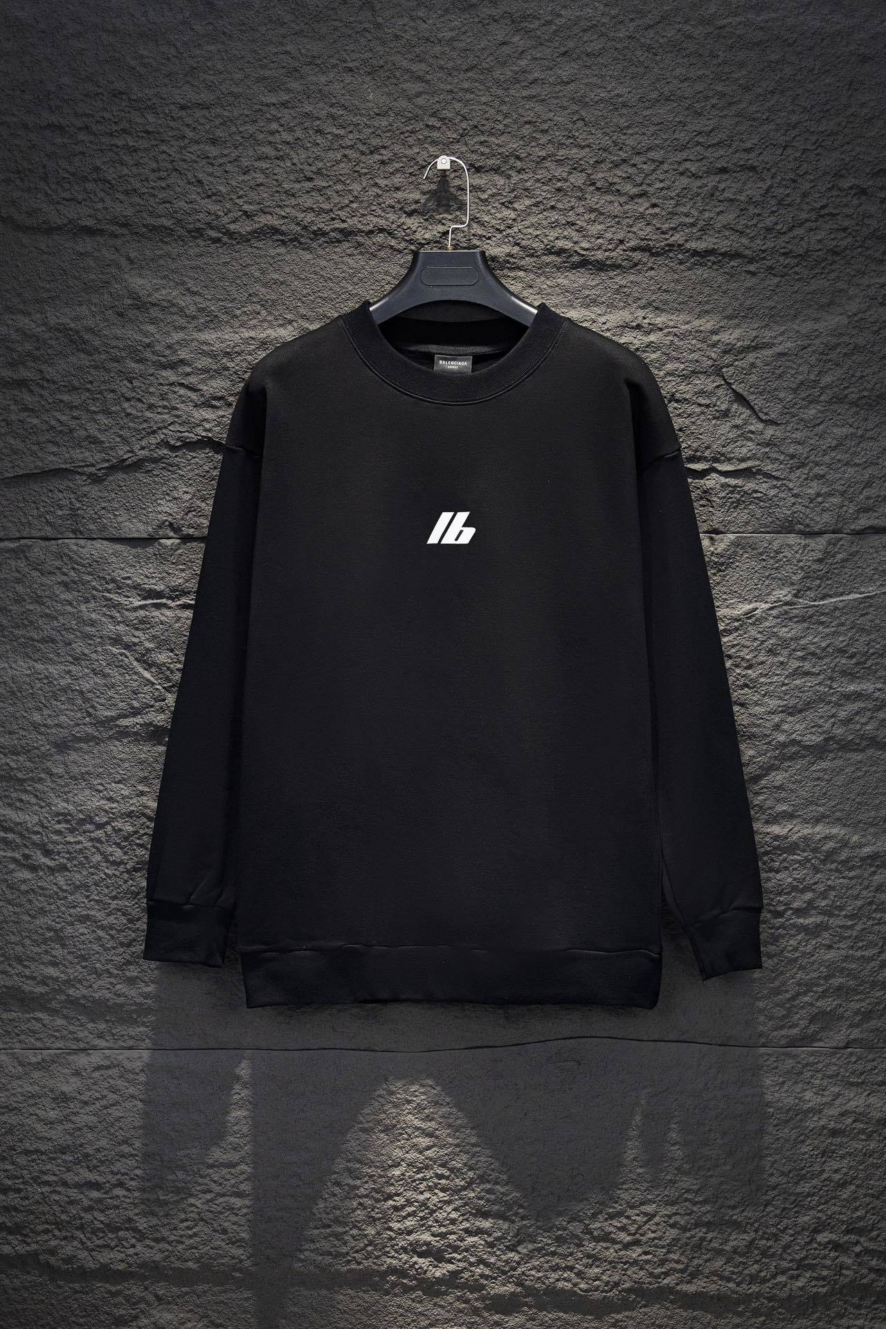 49_Balenciaga Crewneck