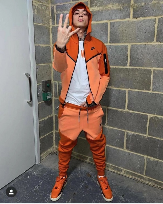 29_Nike Tracksuit