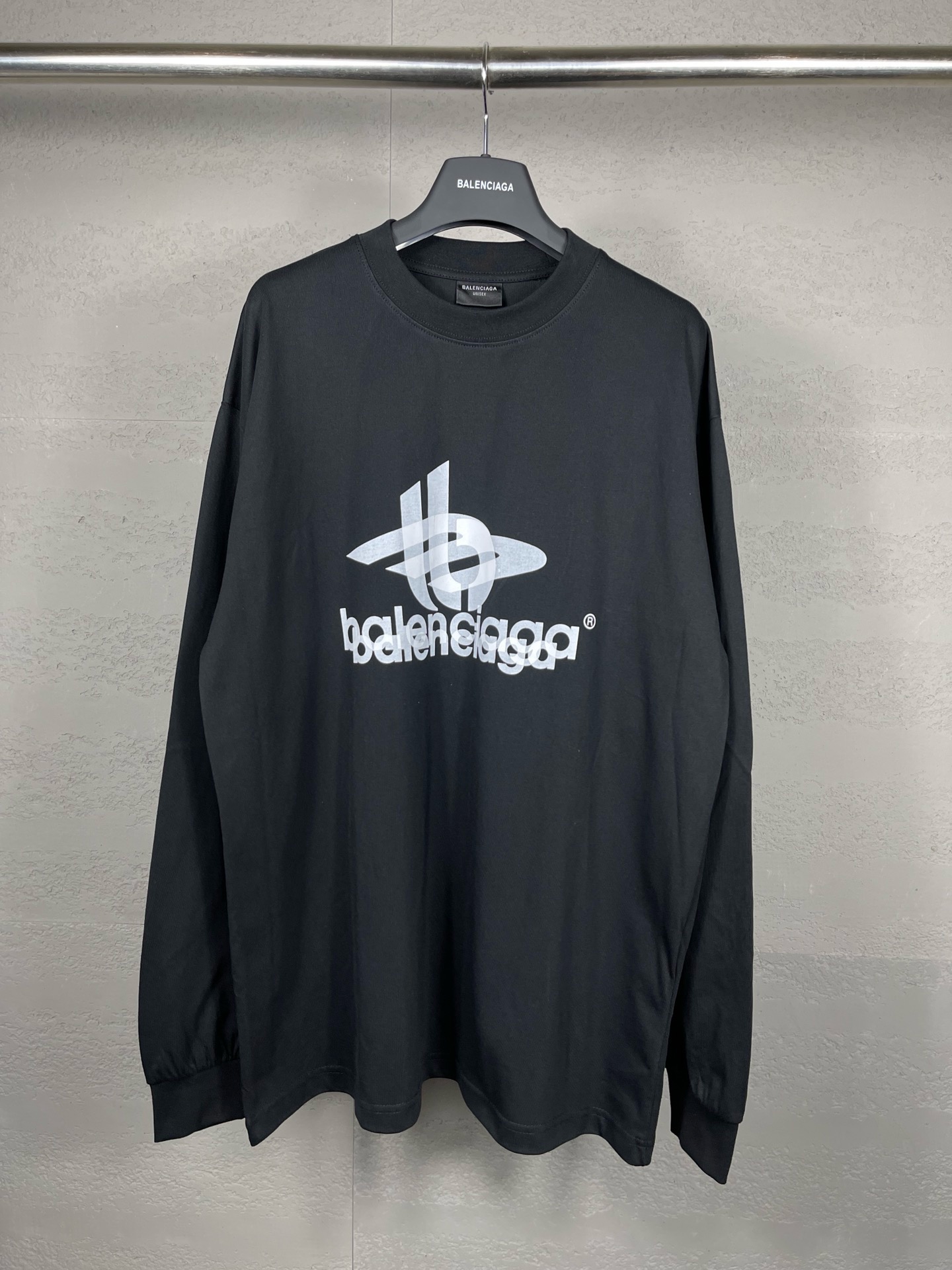 80_Balenciaga Crewneck