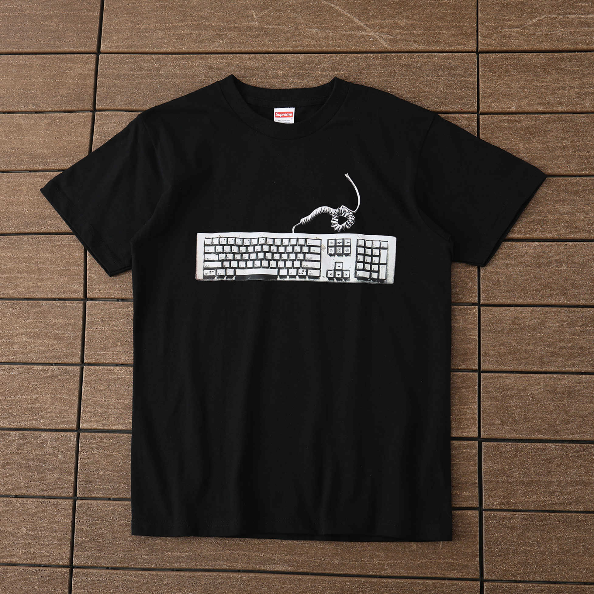 40_118 SUPREME T-shirt