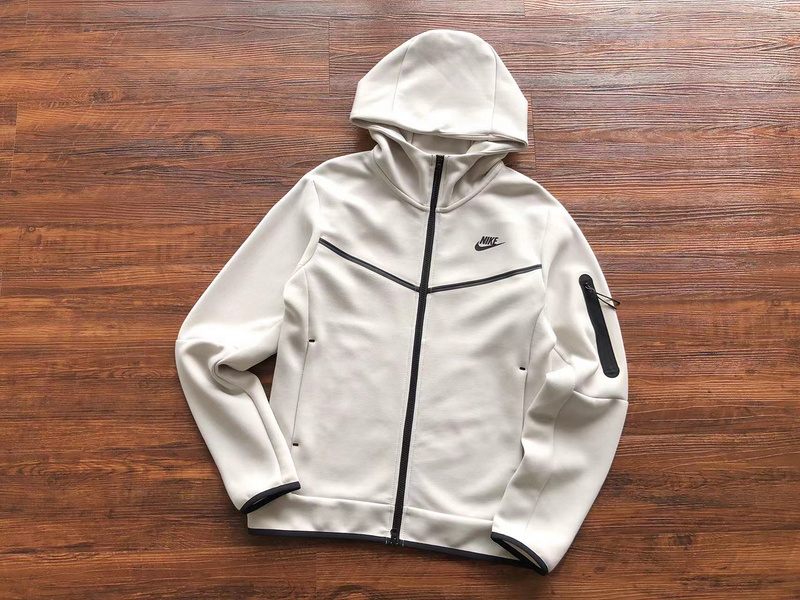 41_Nike Tracksuit